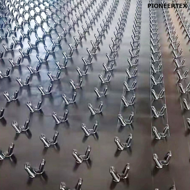 Sistema de revestimiento de protección de hormigón y lámina de perilla de anclaje de HDPE